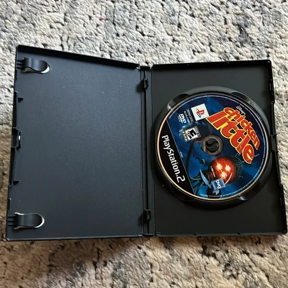 Disney Chicken Little for PlayStation 2 - Black Case - Picture 2 of 7
